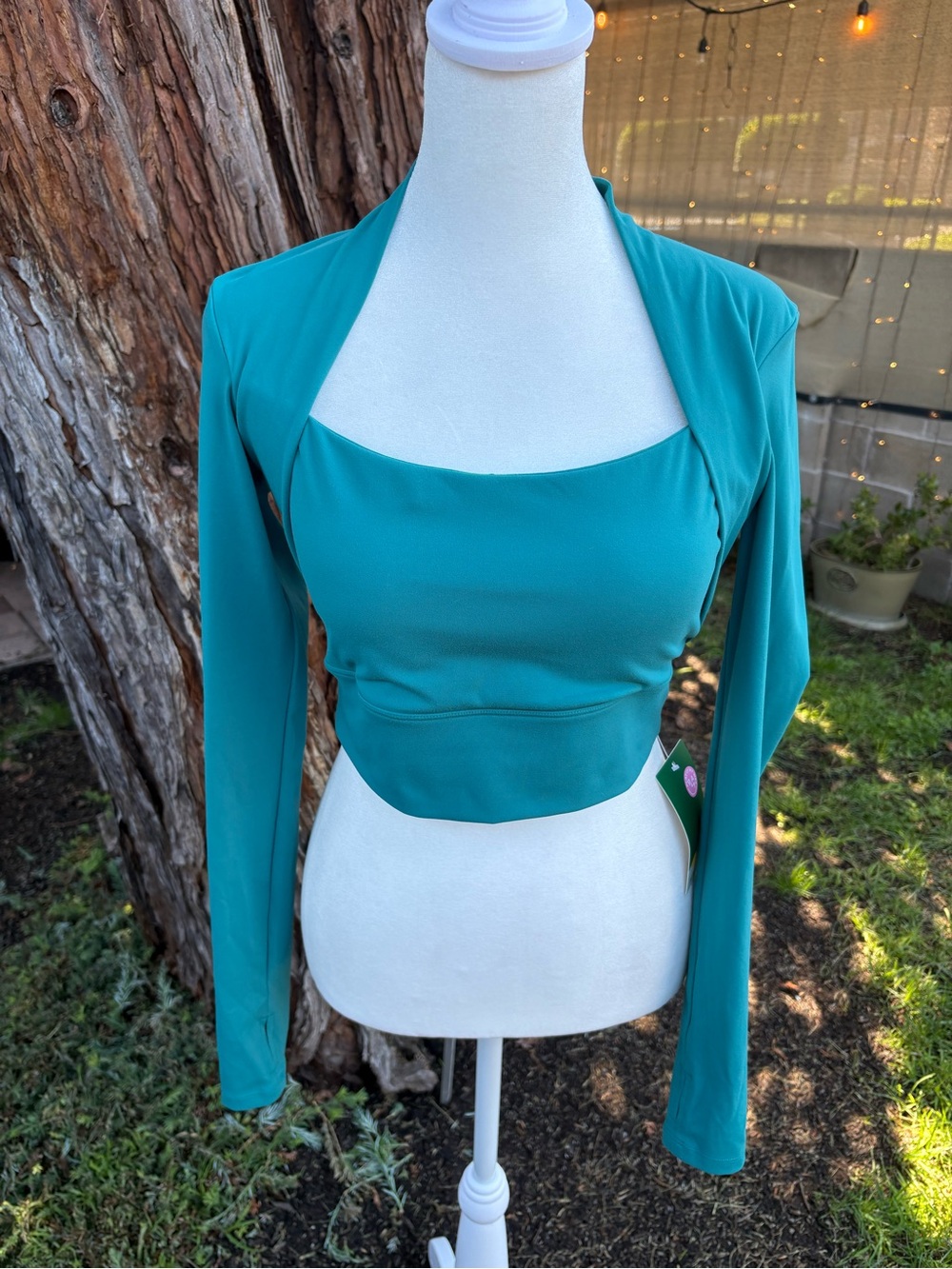 Halara NWT Teal Built In Bra Long Sleeve Crop Top Size Small